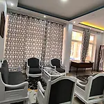 Paradise Hill Hotel