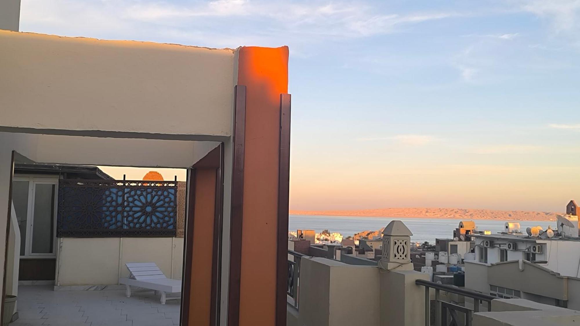 Hotel Paradise Hill 4*