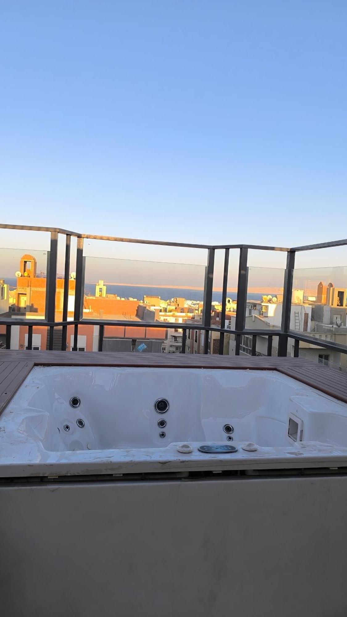 Paradise Hill Hotel
