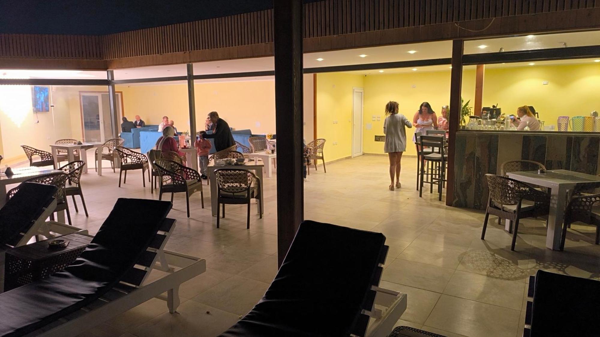 Paradise Hill Hotel